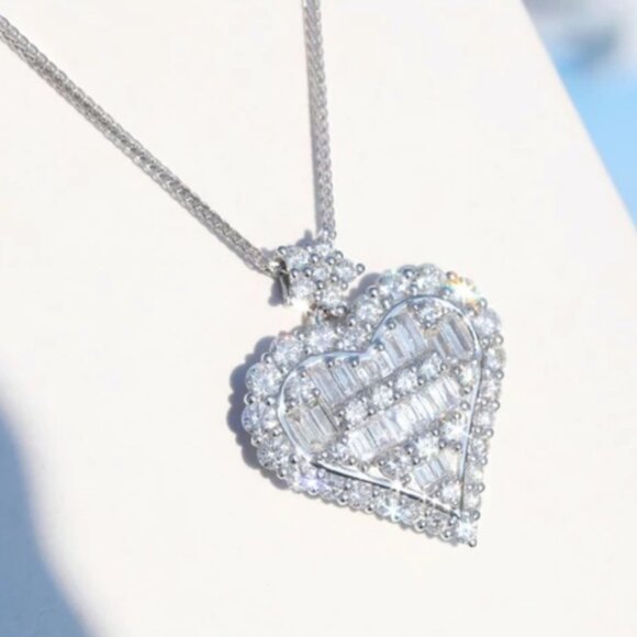 New Silver Pendant Heart Zircon Necklace